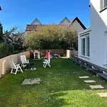 Ferienwohnung Am Bodensee- Zentrale Lage, Free Parking And Wifi, 109 M2, Privater Garten, 7 Gaeste, 2X Kingsize Boxspringbett, Familienfreundlich